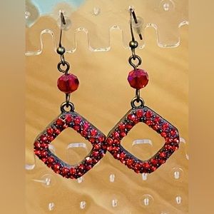 SPARKLING RED GEMS DANGLE EARRINGS RED BEADS